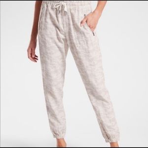 Athleta Cabo Tide Linen Jogger